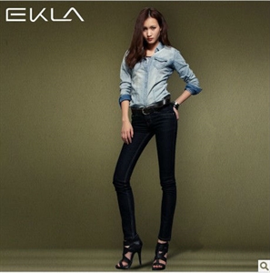 black colour fashion design for 2013 lady jeans wholesale price の画像